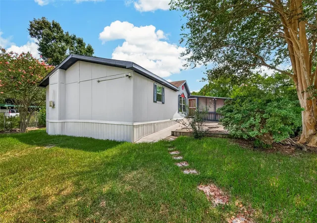 Photo 4 of Single family home for sale at 3725 Allen Rd, Pearland, TX 77584 | MLS# 27468130 | Listing updated on 2026-09-06