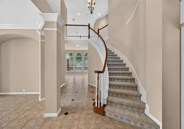 Photo 3 of Sale Pending at 4627 Lake Knoll Ct, Sugar Land, TX 77479 | MLS# 38166194 | Listing updated on 2026-09-27