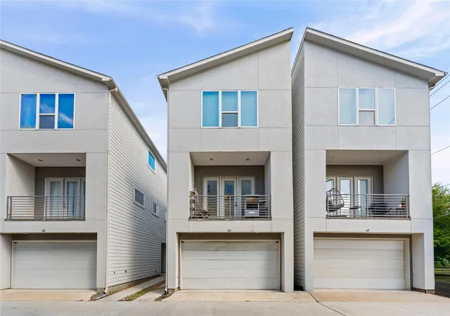 Photo 1 of Single family home for sale at 615 Bayou, Houston, TX 77020 | MLS# 29534246 | Listing updated on 2026-10-09