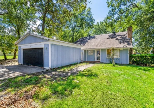 Photo 2 of Single family home for sale at 292 Autumn Ln, Livingston, TX 77351 | MLS# 65065202 | Listing updated on 2026-10-07