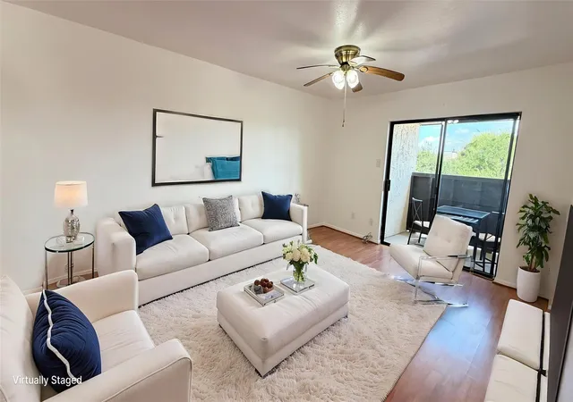 Listing Photo 5 - Condo for sale in building located at 3075 Walnut Bend Ln, Houston, TX 77042 - Unit #36