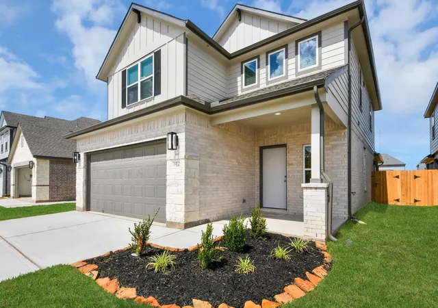 Photo 2 of Single family home for sale at 18530 Athena Flower Dr, Fresno, TX 77545 | MLS# 71529168 | Listing updated on 2026-09-11