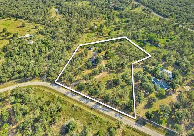 Photo 38 of Single family home for sale at 351 Sulphur Ests Rd, Victoria, TX 77905 | MLS# 82414324 | Listing updated on 2026-09-03