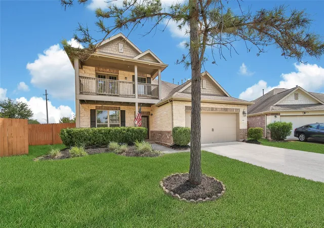 Photo 3 of Single family home for sale at 5201 Kendall Glen Ct, Rosharon, TX 77583 | MLS# 95620040 | Listing updated on 2026-09-17