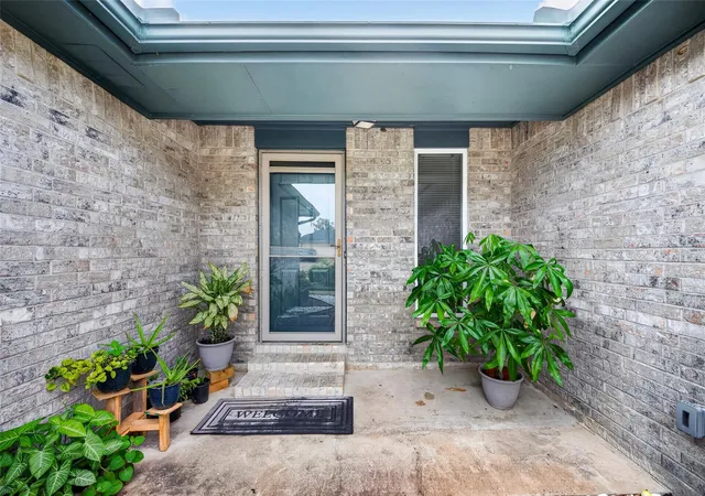 Photo 3 of Single family home for sale at 1315 Holbech Ln, Channelview, TX 77530 | MLS# 76120575 | Listing updated on 2026-09-19