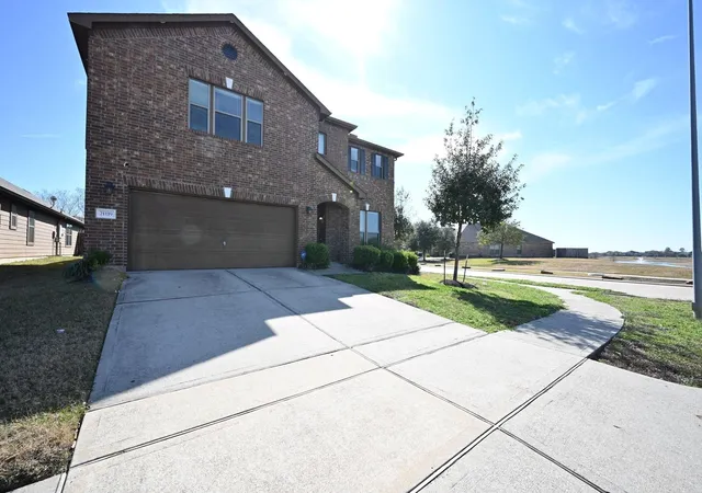 Photo 2 of Sale Pending at 21119 Keystone Pine Ct, Katy, TX 77449 | MLS# 77585654 | Listing updated on 2026-10-07