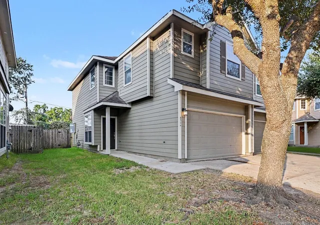 Photo 2 of Single family home for sale at 6304 Stoney Crk Dr, Pasadena, TX 77503 | MLS# 56838793 | Listing updated on 2026-09-09