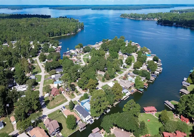 Photo 1 of Single family home for sale at 14174 Shadow Bay Dr, Willis, TX 77318 | MLS# 11305083 | Listing updated on 2026-10-09