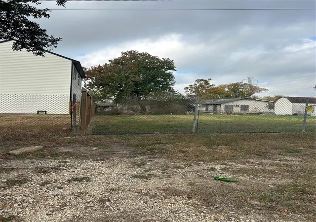 Photo 3 of Land for sale at 0 Cabell St, Houston, TX 77022 | MLS# 81540370 | Listing updated on 2026-09-02