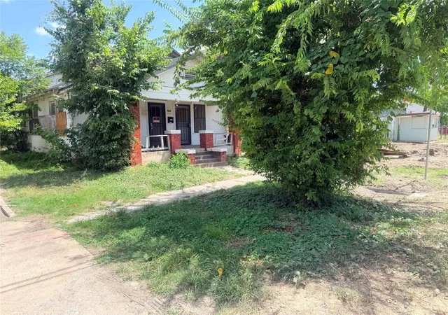 Photo 3 of Sale Pending at 3415 Live Oak St, Houston, TX 77004 | MLS# 14777708 | Listing updated on 2026-09-08
