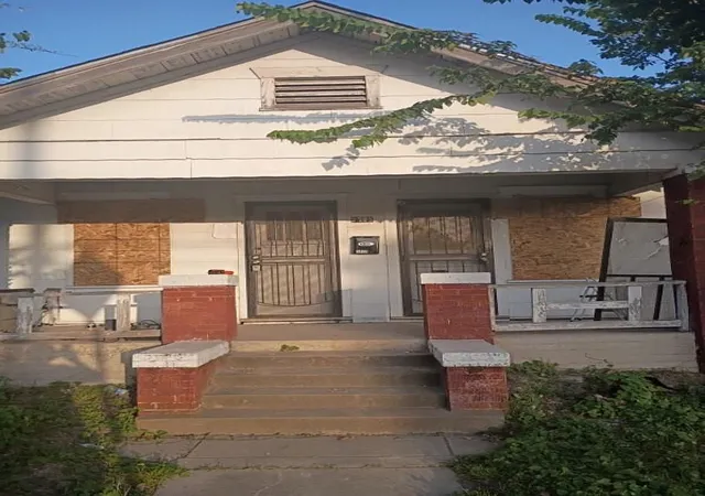 Photo 4 of Sale Pending at 3415 Live Oak St, Houston, TX 77004 | MLS# 14777708 | Listing updated on 2026-09-08