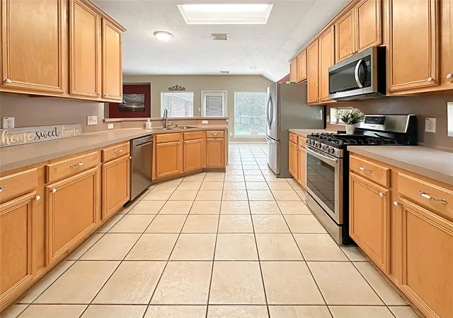 Photo 4 of Single family home for sale at 6506 Rustling Timbers Ln, Spring, TX 77379 | MLS# 8650180 | Listing updated on 2026-09-12