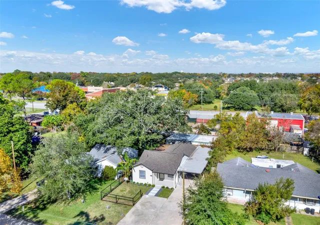Photo 4 of Single family home for sale at 3204 Hoover St, La Marque, TX 77568 | MLS# 75280553 | Listing updated on 2026-09-01