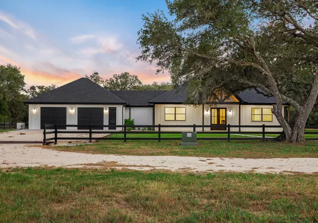 Photo 2 of Land for sale at 1109 County Rd 157, Columbus, TX 78934 | MLS# 32285820 | Listing updated on 2026-09-21