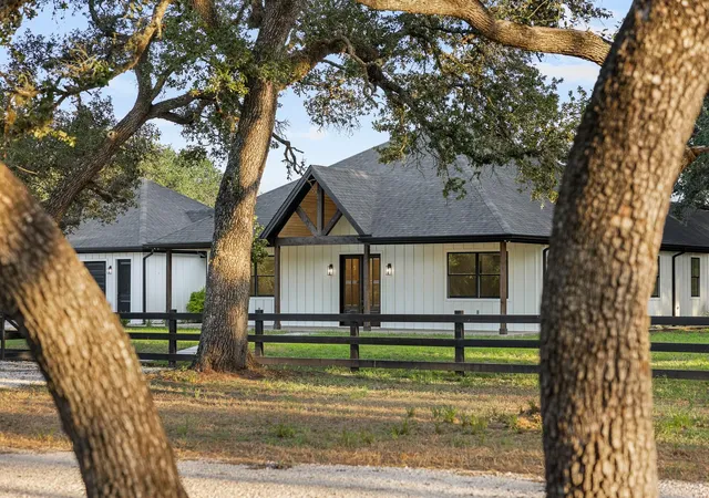 Photo 3 of Land for sale at 1109 County Rd 157, Columbus, TX 78934 | MLS# 32285820 | Listing updated on 2026-09-21