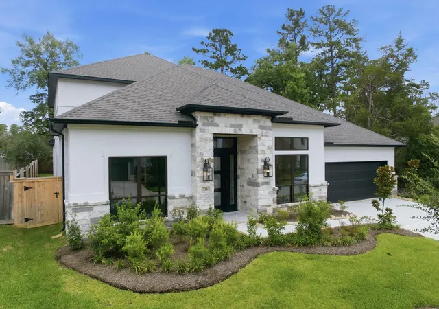 Photo 3 of Single family home for sale at 126 Stellar Hills Ct, Willis, TX 77318 | MLS# 15672391 | Listing updated on 2026-10-05