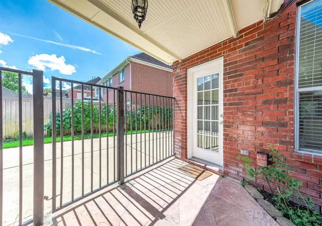 Photo 43 of Single family home for sale at 13 Turtle Crk Manor, Sugar Land, TX 77479 | MLS# 64814099 | Listing updated on 2026-10-20