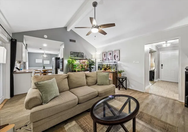 Photo 2 of Single family home for sale at 1931 Westlake Rd, Houston, TX 77062 | MLS# 94309095 | Listing updated on 2026-09-18