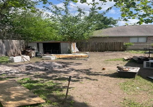 Photo 2 of Single family home for sale at 611 7th Street, Humble, TX 77338 | MLS# 68704014 | Listing updated on 2026-09-03