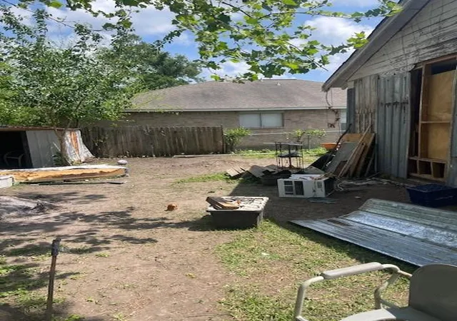 Photo 3 of Single family home for sale at 611 7th Street, Humble, TX 77338 | MLS# 68704014 | Listing updated on 2026-09-03