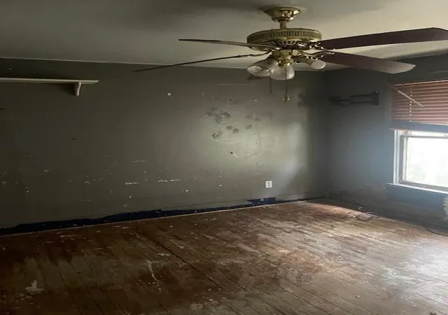 Photo 3 of Single family home for sale at 611 7th Street, Humble, TX 77338 | MLS# 68704014 | Listing updated on 2026-09-03