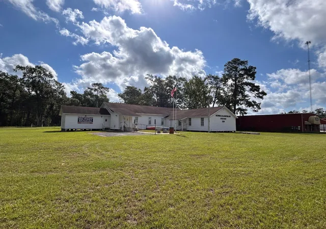 Photo 2 of Single family home for sale at 13634 N Highway 69, Village Mills, TX 77663 | MLS# 88039310 | Listing updated on 2026-09-15