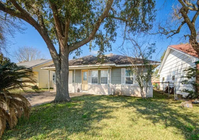 Photo 4 of Single family home for sale at 714 W 7th Street, Freeport, TX 77541 | MLS# 29613002 | Listing updated on 2026-09-09