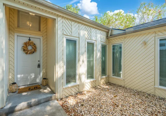 Photo 2 of Sale Pending at 4054 Evening Trl Dr, Spring, TX 77388 | MLS# 94390110 | Listing updated on 2026-10-06