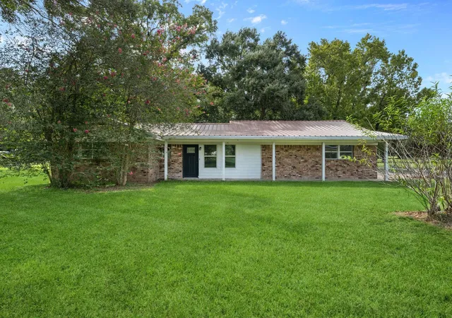 Photo 4 of Single family home for sale at 293 County Rd 140, Liberty, TX 77575 | MLS# 86046625 | Listing updated on 2026-09-23