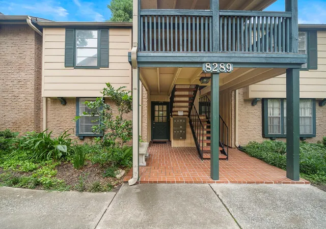 Photo 1 of Condo for sale at 8289 Kingsbrook Rd #173, Houston, TX 77024 | MLS# 7845262 | Listing updated on 2026-09-02