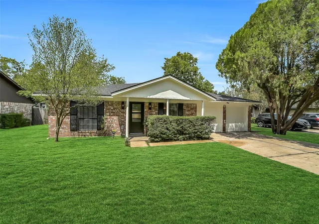 Photo 1 of Sale Pending at 12326 Brandywyne Dr, Houston, TX 77077 | MLS# 43624639 | Listing updated on 2026-10-05