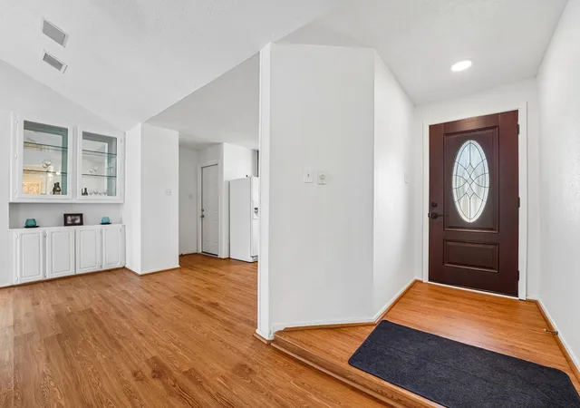 Photo 3 of Single family home for sale at 10219 Sand Pass Ln, Houston, TX 77064 | MLS# 64988134 | Listing updated on 2026-10-09