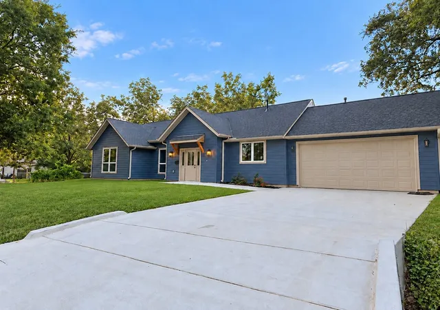 Photo 2 of Sale Pending at 310 Jordan Ave, Cleveland, TX 77327 | MLS# 73194935 | Listing updated on 2026-10-07