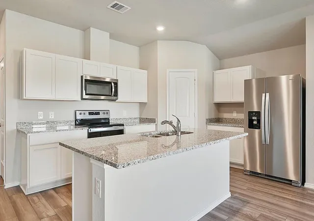 Photo 2 of Single family home for sale at 1616 Navarro Dr, Brenham, TX 77833 | MLS# 38130302 | Listing updated on 2026-09-22