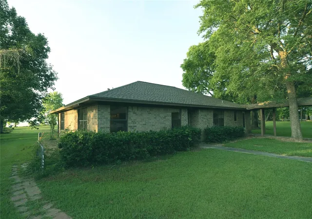 Photo 2 of Single family home for sale at 390 Johnson Rd, Coldspring, TX 77331 | MLS# 66335192 | Listing updated on 2026-09-02