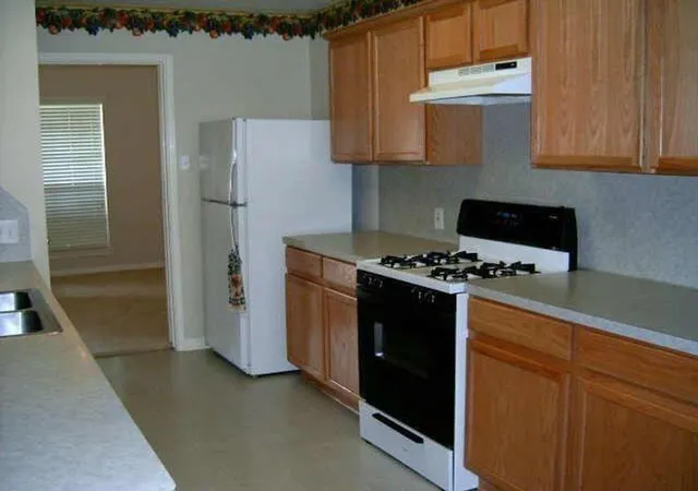 Photo 4 of Single family home for sale at 15610 Copano Bay Dr, Sugar Land, TX 77498 | MLS# 72334120 | Listing updated on 2026-09-23