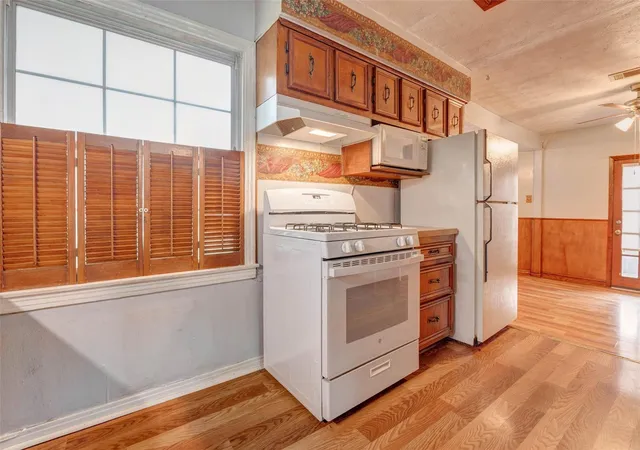 Photo 3 of Sale Pending at 12622 Coulson St, Houston, TX 77015 | MLS# 43248450 | Listing updated on 2026-09-22