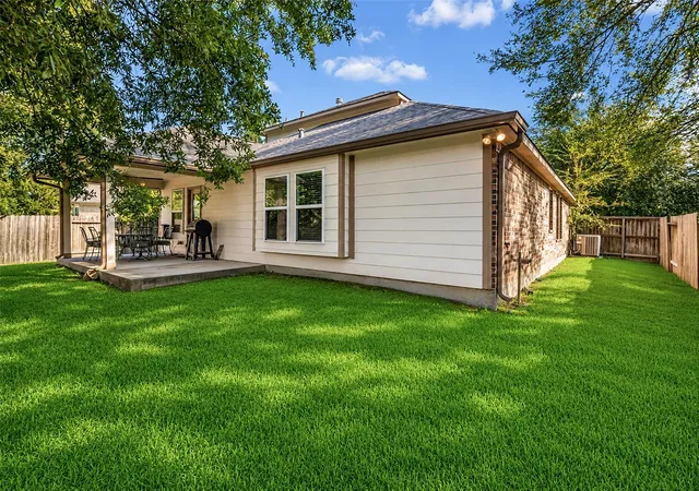 Photo 20 of Single family home for sale at 172 Knollbrook Cir, Montgomery, TX 77316 | MLS# 35063705 | Listing updated on 2026-09-02