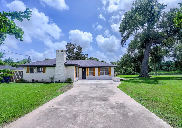 Photo 2 of Single family home for sale at 223 Lee Ave, Freeport, TX 77541 | MLS# 89939523 | Listing updated on 2026-09-15