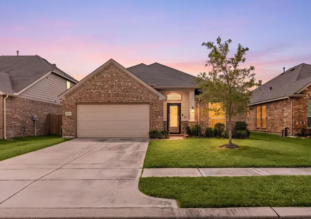 Photo 1 of Single family home for sale at 10031 Gold Finch Run, Magnolia, TX 77354 | MLS# 60301507 | Listing updated on 2026-09-16