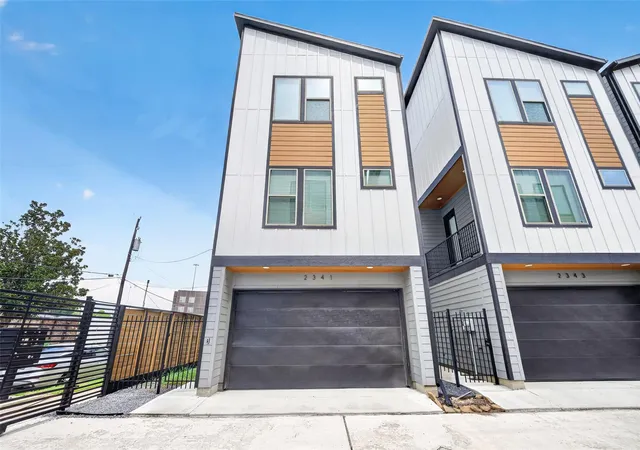 Photo 1 of Single family home for sale at 2341 Eagle St, Houston, TX 77004 | MLS# 86941064 | Listing updated on 2026-09-13