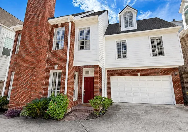 Photo 1 of Townhouse for sale at 1740 Colquitt St #B, Houston, TX 77098 | MLS# 49191644 | Listing updated on 2026-09-17