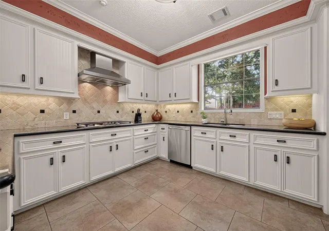 Photo 4 of Single family home for sale at 13207 Vinca Ct, Cypress, TX 77429 | MLS# 51089714 | Listing updated on 2026-09-24