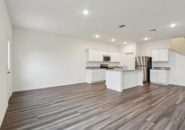Photo 3 of Single family home for sale at 20411 Arches Rd, Magnolia, TX 77355 | MLS# 98135699 | Listing updated on 2026-09-24