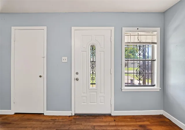Photo 4 of Single family home for sale at 5934 Belmark St, Houston, TX 77033 | MLS# 19972432 | Listing updated on 2026-09-16