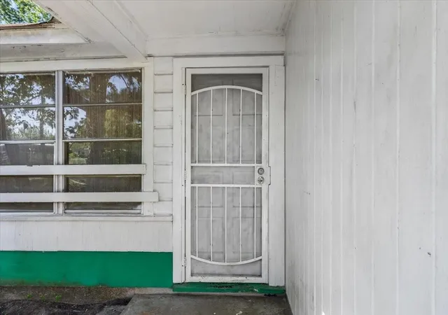 Photo 2 of Single family home for sale at 8002 Woodlyn Rd, Houston, TX 77028 | MLS# 11190043 | Listing updated on 2026-09-04