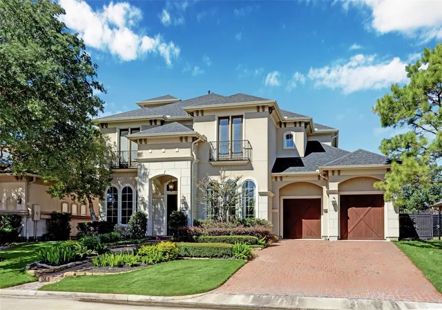 Photo 2 of Single family home for sale at 11726 Montmarte Blvd, Houston, TX 77082 | MLS# 17494474 | Listing updated on 2026-09-10