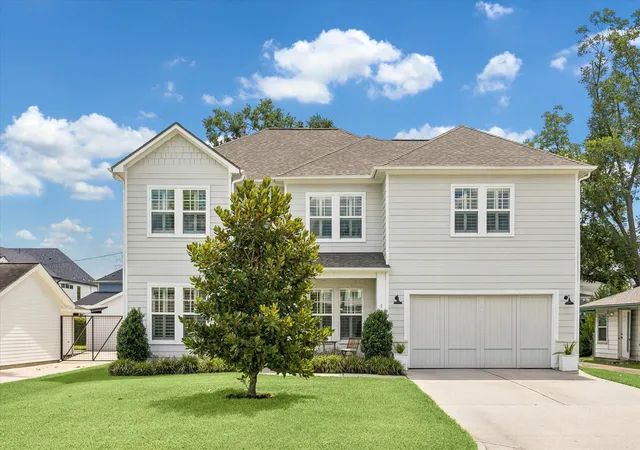 Photo 2 of Single family home for sale at 1235 Thornton Rd, Houston, TX 77018 | MLS# 63505868 | Listing updated on 2026-09-13