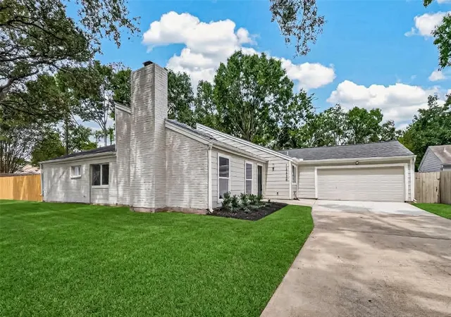 Photo 2 of Single family home for sale at 12238 Briar Forest Dr, Houston, TX 77077 | MLS# 73409598 | Listing updated on 2026-10-03