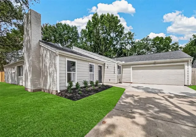Photo 3 of Single family home for sale at 12238 Briar Forest Dr, Houston, TX 77077 | MLS# 73409598 | Listing updated on 2026-10-03